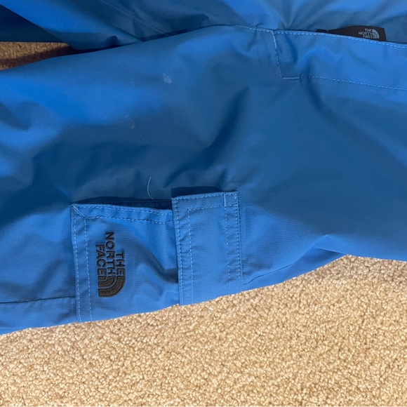 Boys North Face Snow Pants - Picture 3 of 5